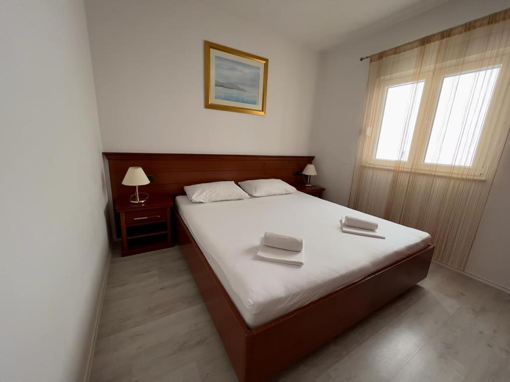 Apartments Obad 内乌姆 外观 照片