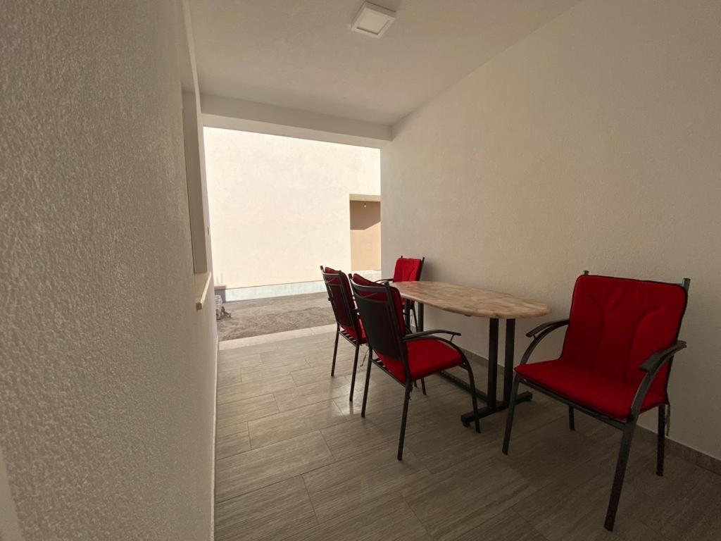 Apartments Obad 内乌姆 外观 照片