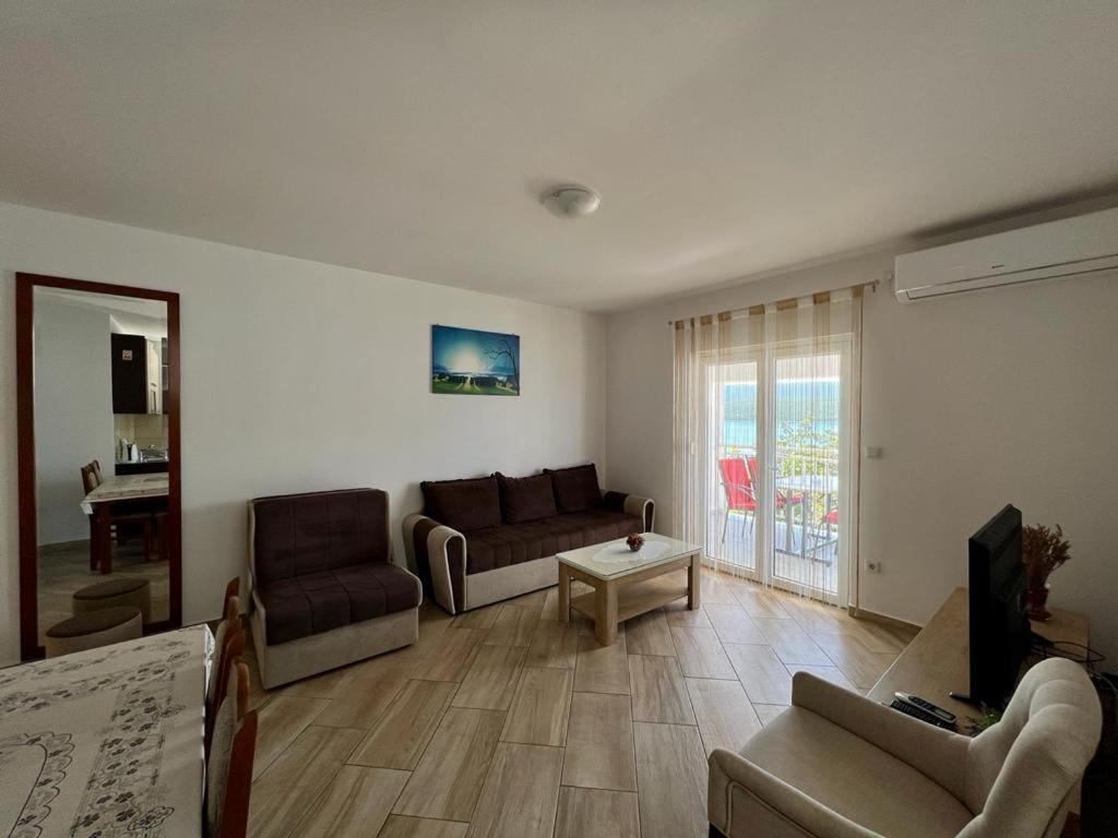 Apartments Obad 内乌姆 外观 照片