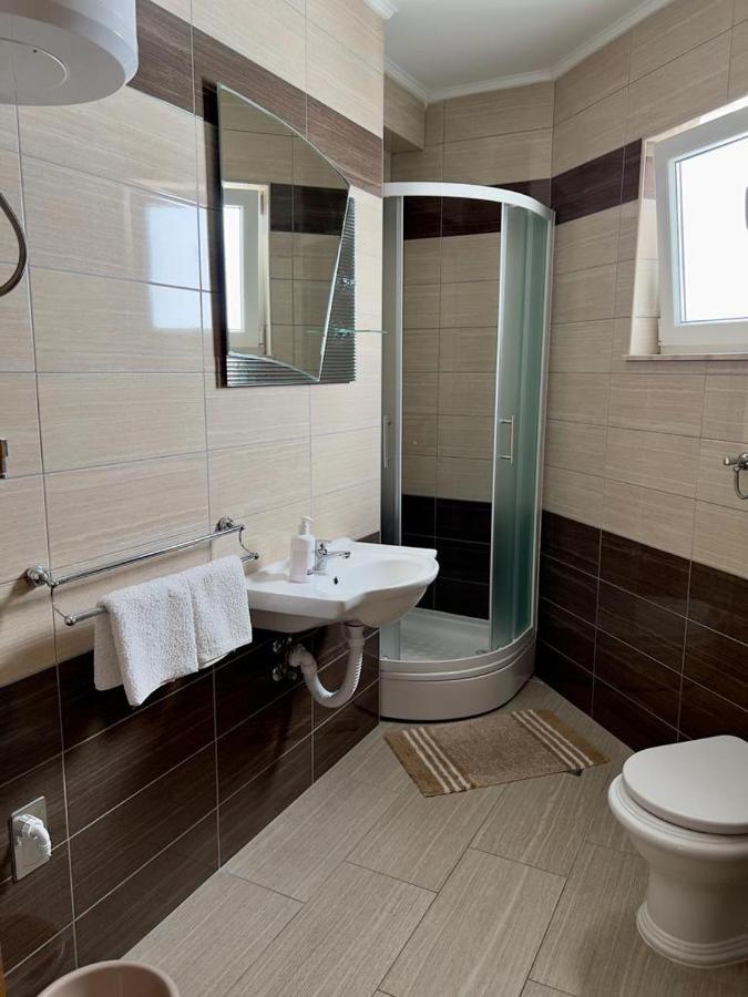 Apartments Obad 内乌姆 外观 照片